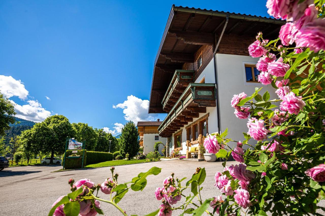 Holiday Im Gaestehaus Warter In Altenmarkt Altenmarkt im Pongau Exterior photo